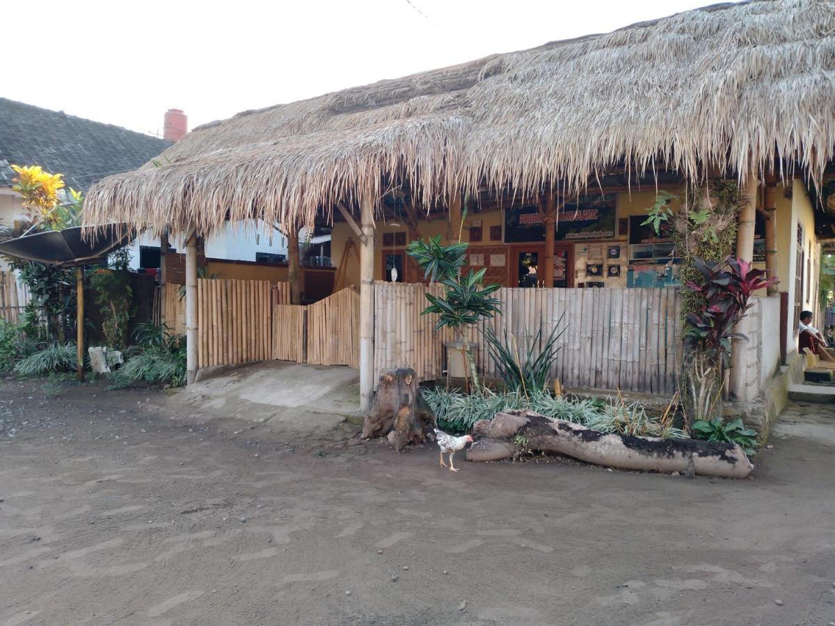 Kembang Kuning Cottages Tetebatu Exterior photo